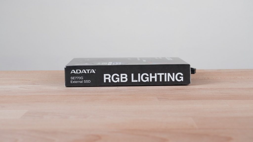 這個閃耀的硬碟就是我的 Steam 收藏庫！ADATA SE770G RGB 高速外接固態硬碟