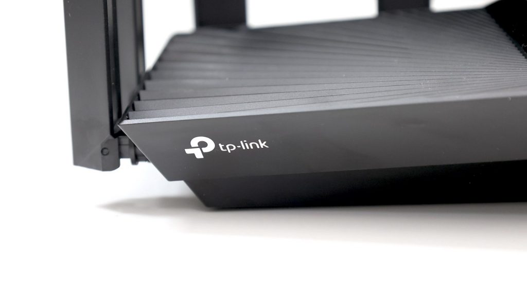 一斤半科技大閘蟹TP-Link Archer AX95　準旗艦WiFi 6 AX7800機種