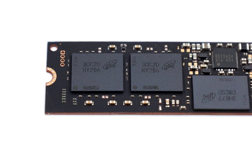 玩家福音PCIe Gen4的優秀人選Micron Crucial T500。PCIe Gen4 x4 M.2 SSD